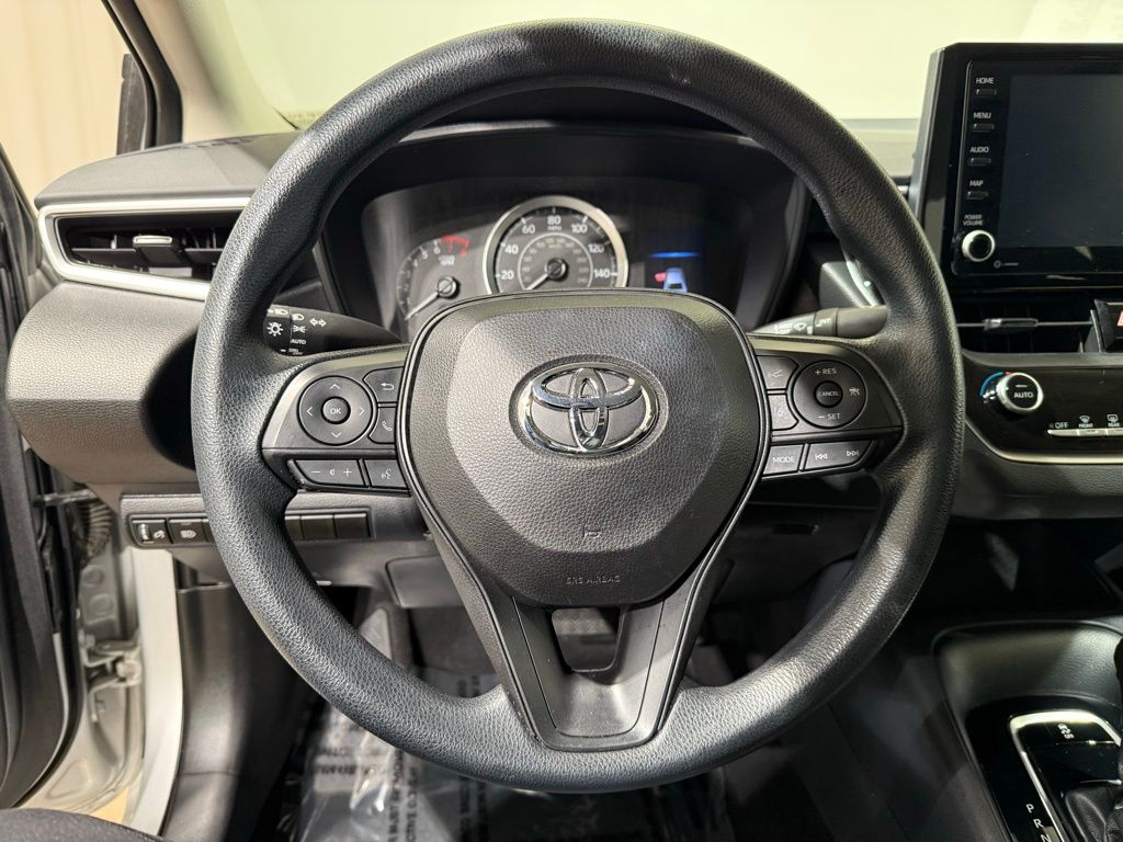 2022 Toyota Corolla LE 20