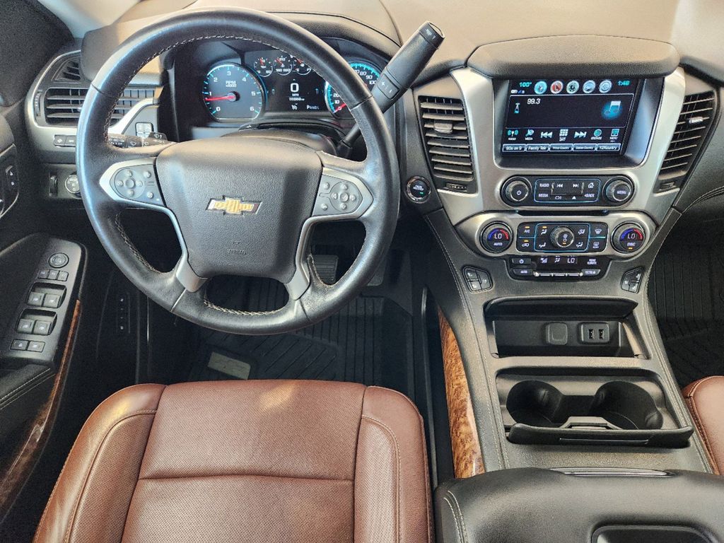 2019 Chevrolet Suburban Premier 28