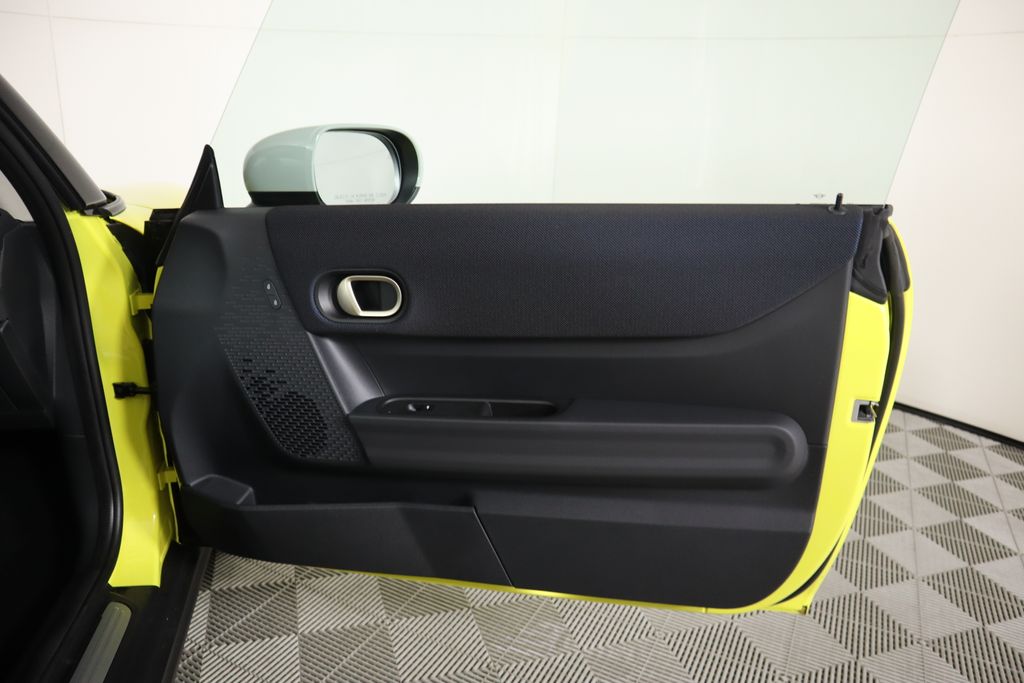 Thumbnail: 2025 MINI Cooper - 25