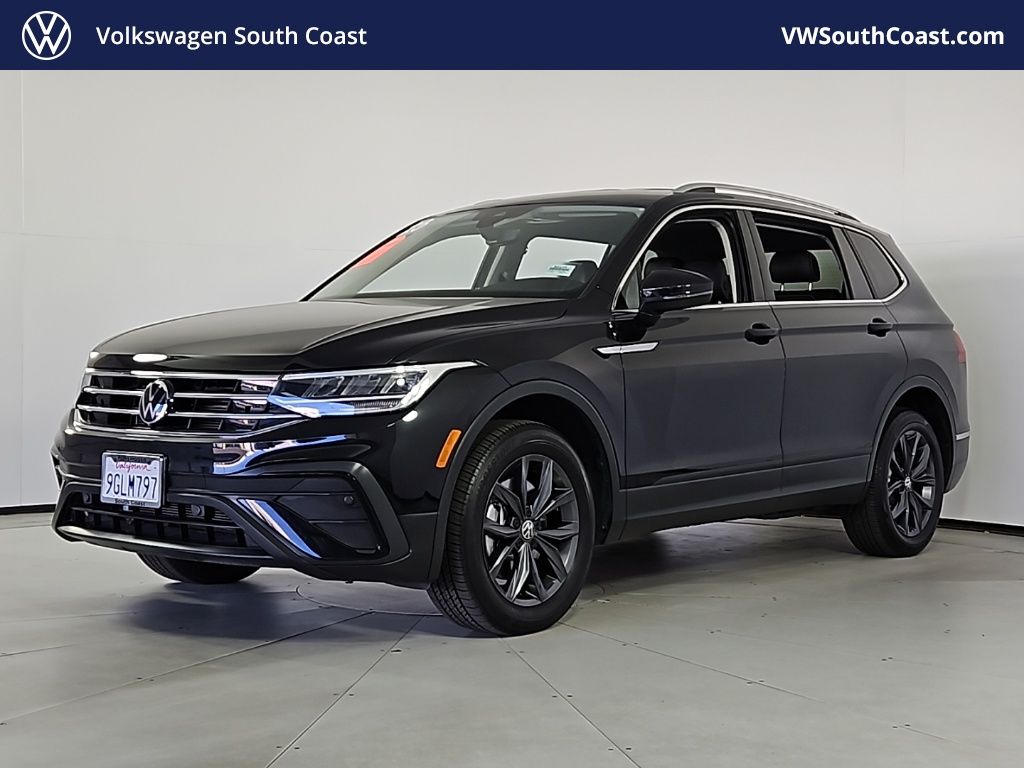 Thumbnail: 2023 Volkswagen Tiguan - 1