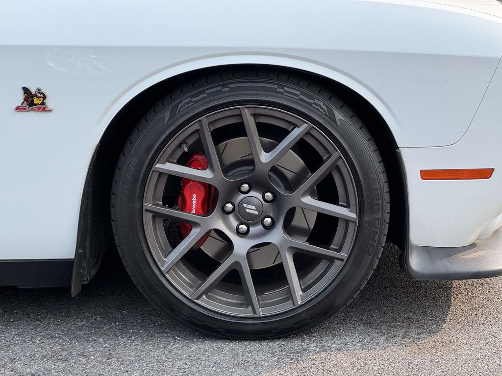 Used 2018 White Dodge R/T Scat Pack image 12