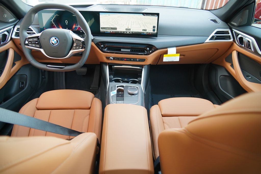 Thumbnail: 2026 BMW i4 - 13