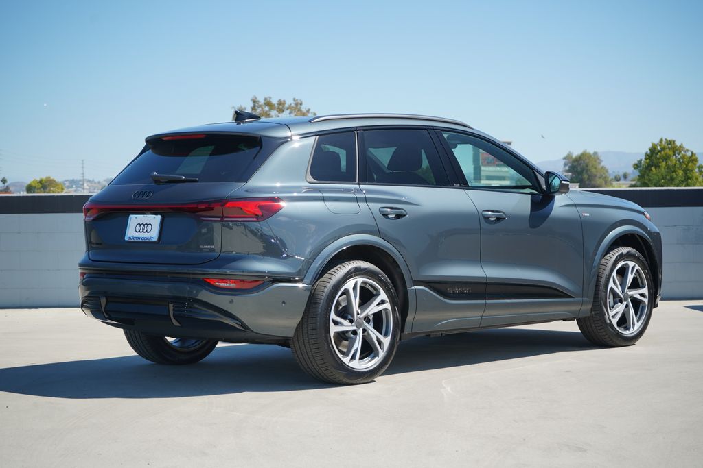 Thumbnail: 2027 Audi Q6 e-tron - 5