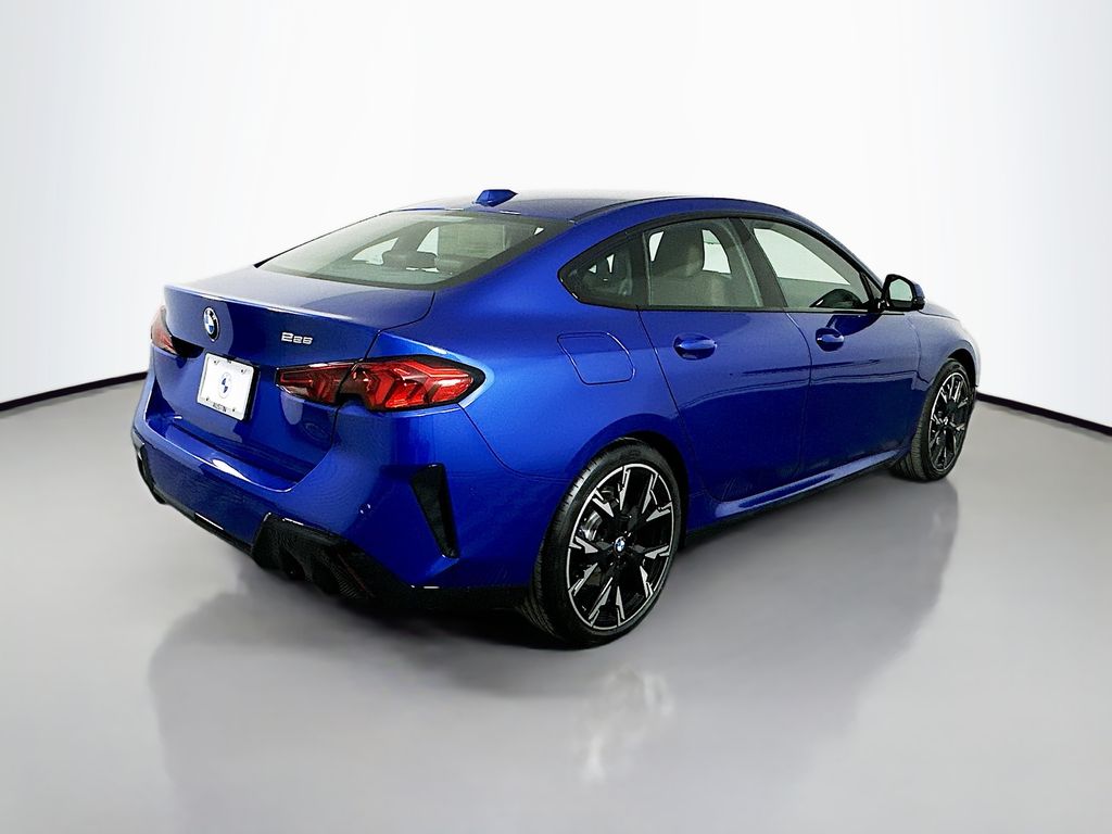 Thumbnail: 2026 BMW 2 Series - 5