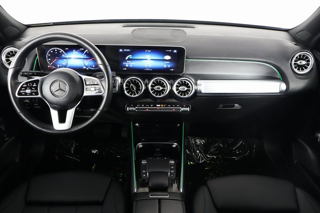 Thumbnail: 2021 Mercedes-Benz GLB - 8
