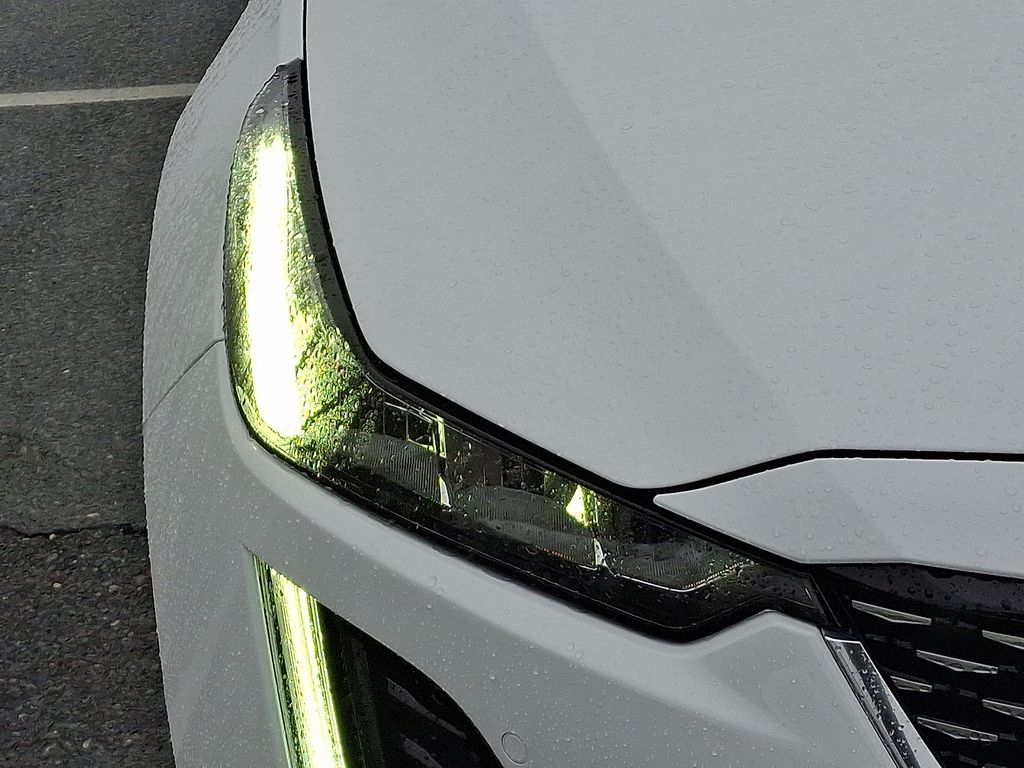 Thumbnail: 2023 Cadillac CT5 - 9