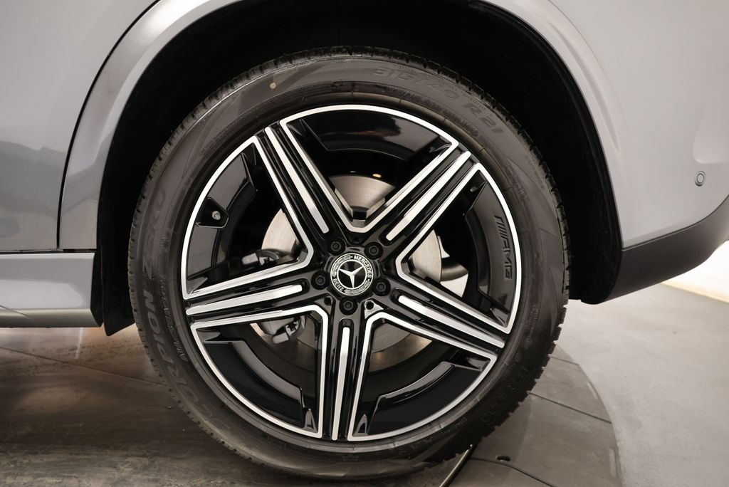 Thumbnail: 2026 Mercedes-Benz GLE - 12