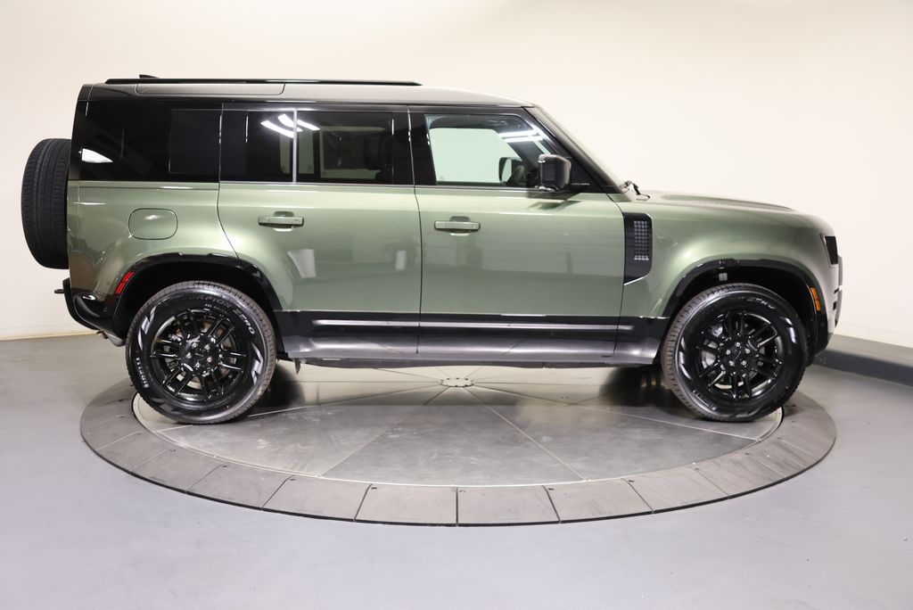 Thumbnail: 2026 Land Rover Defender - 6