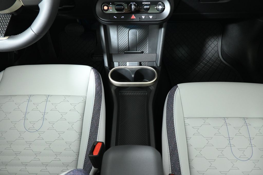 Thumbnail: 2025 MINI Cooper Hardtop - 18