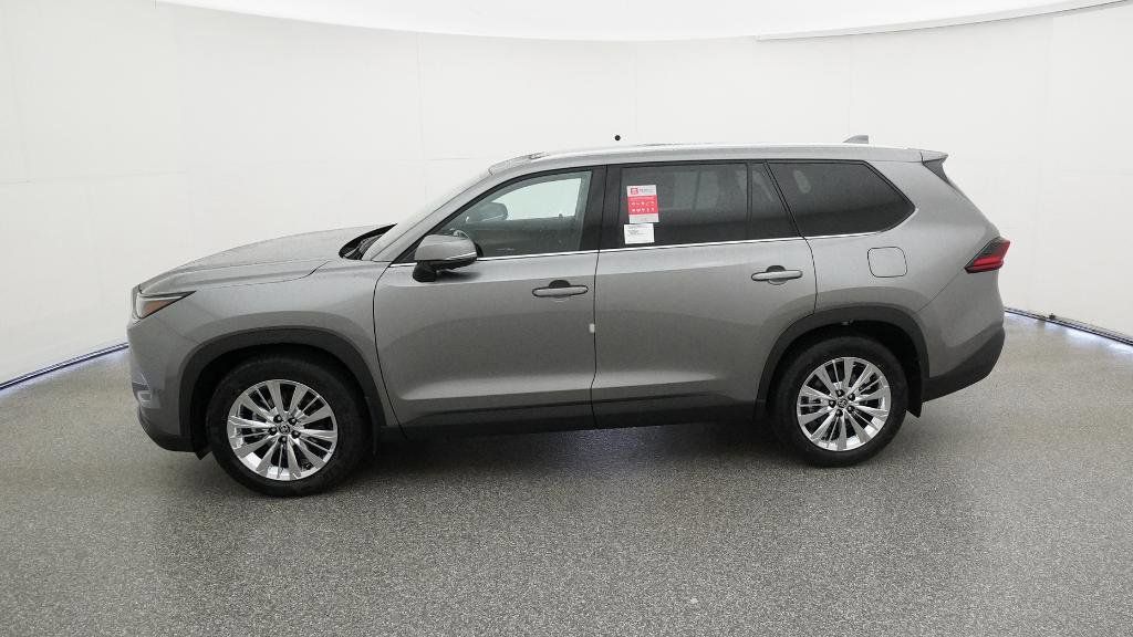 Thumbnail: 2026 Toyota Grand Highlander - 8