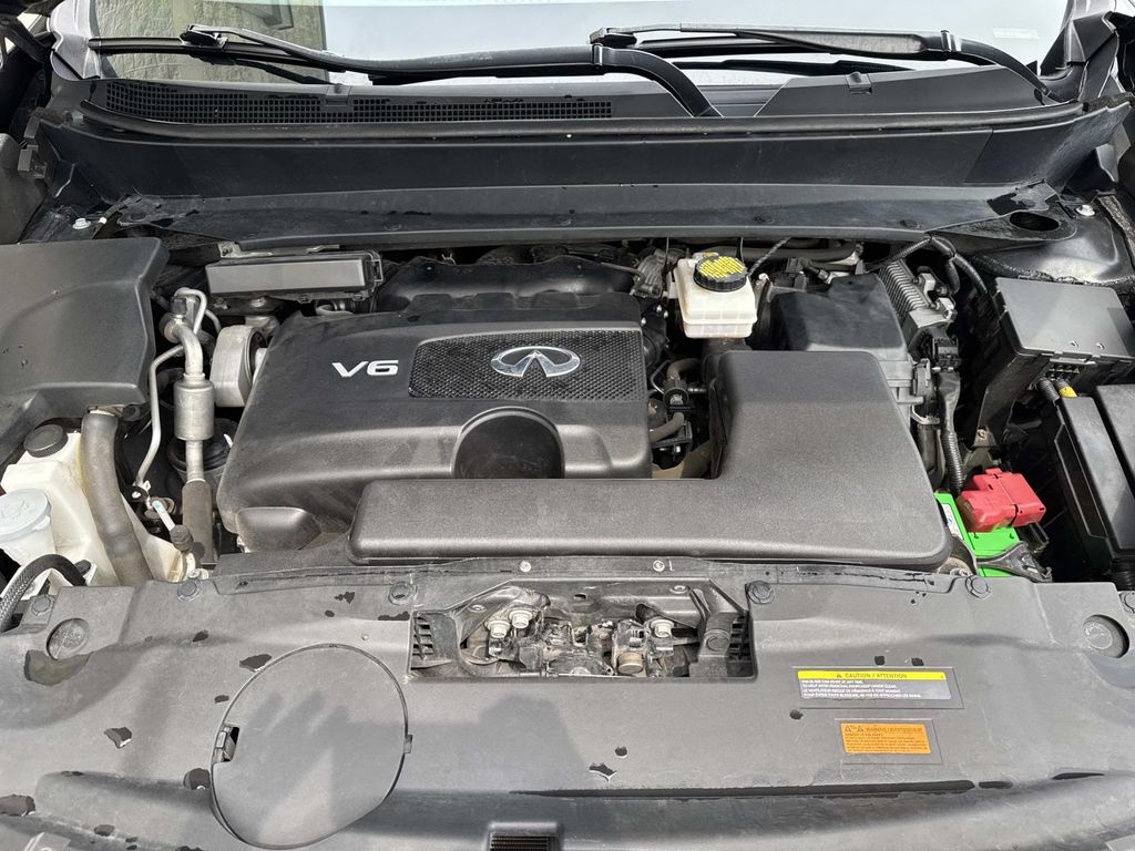 Used 2019 Black INFINITI PURE image 10