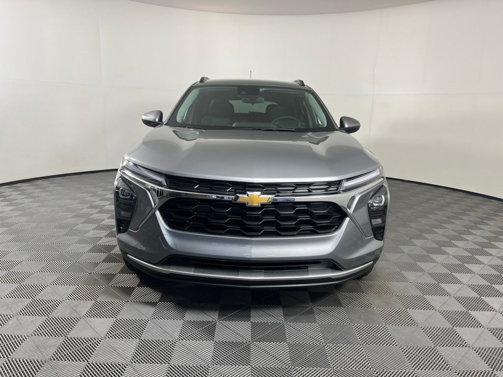 Thumbnail: 2026 Chevrolet Trax - 16