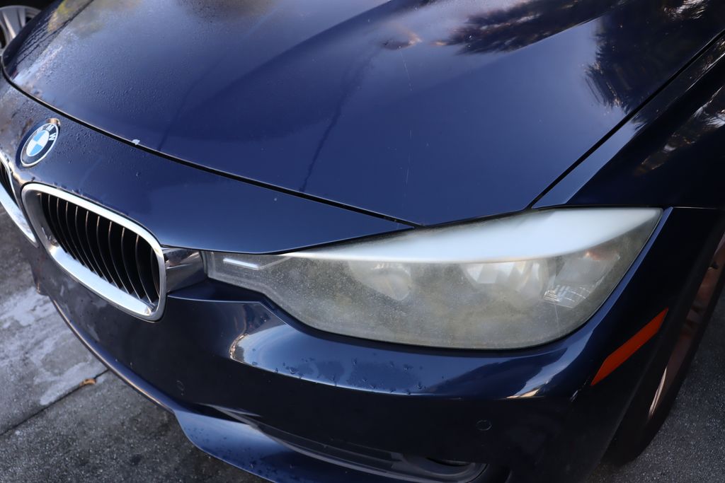 Thumbnail: 2013 BMW 3 Series - 3