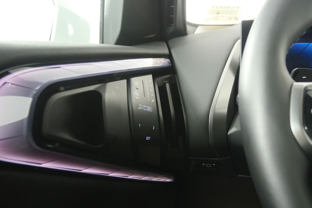 Thumbnail: 2025 BMW X3 - 20