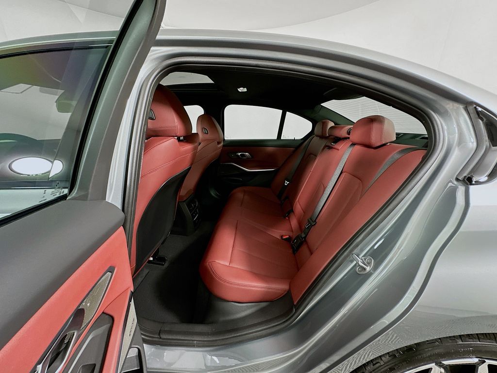 Thumbnail: 2026 BMW 3 Series - 17