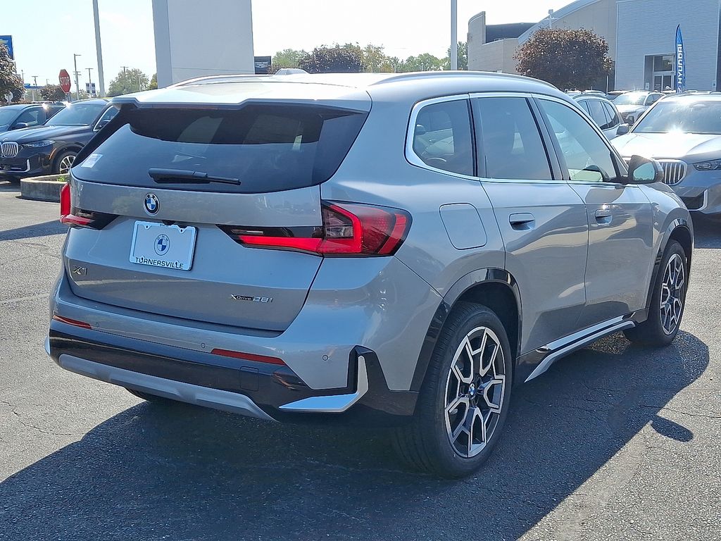 Thumbnail: 2026 BMW X1 - 4