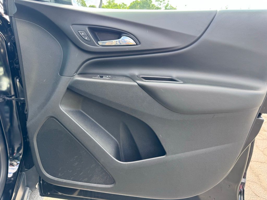 ChevroletEquinox24