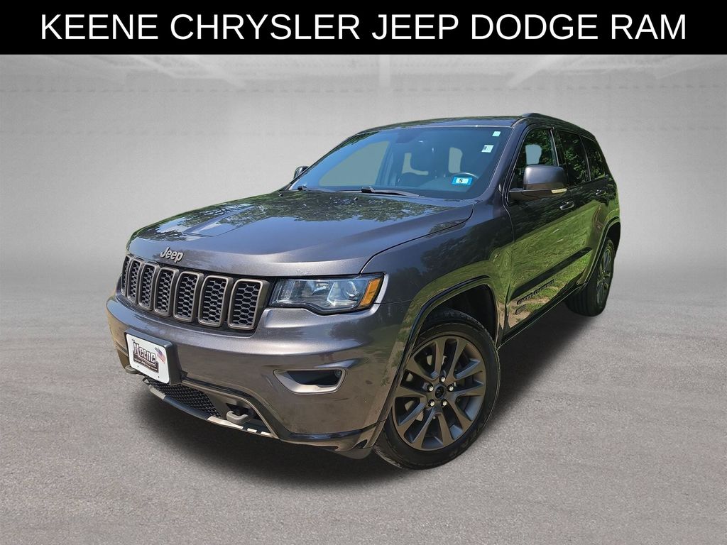 Gray (Granite Crystal Metallic Clearcoat) 2016 Jeep Grand Cherokee SUV / Crossover Four-Wheel Drive 8-Speed Automatic