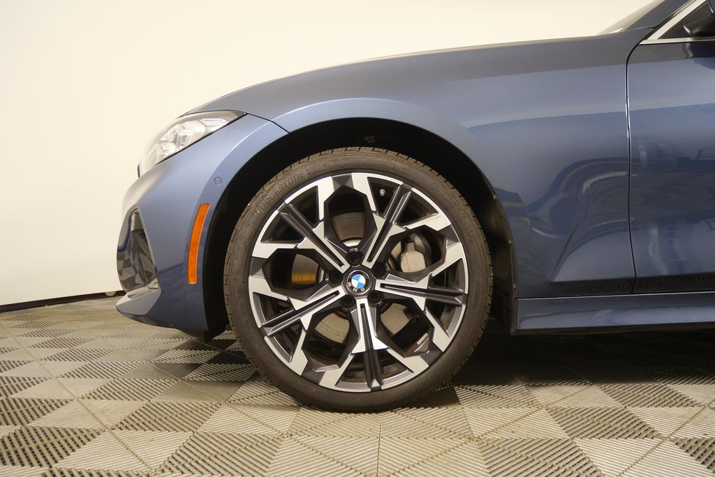 Thumbnail: 2025 BMW 3 Series - 7