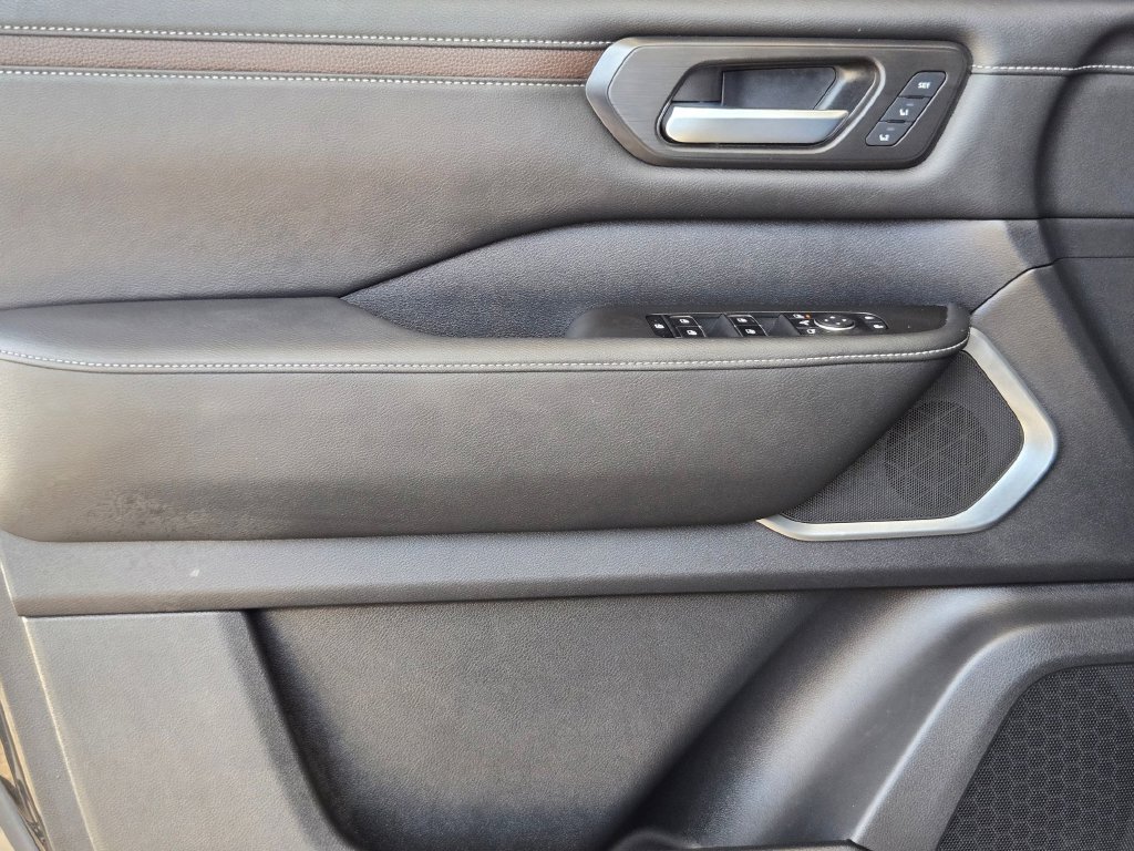 Used 2025 Nissan Armada SUV