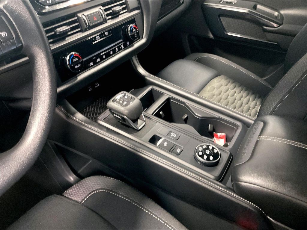 2024 Nissan Pathfinder — photo 20