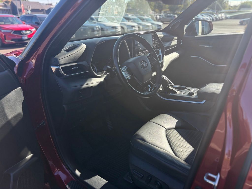 2021 Toyota Highlander XSE