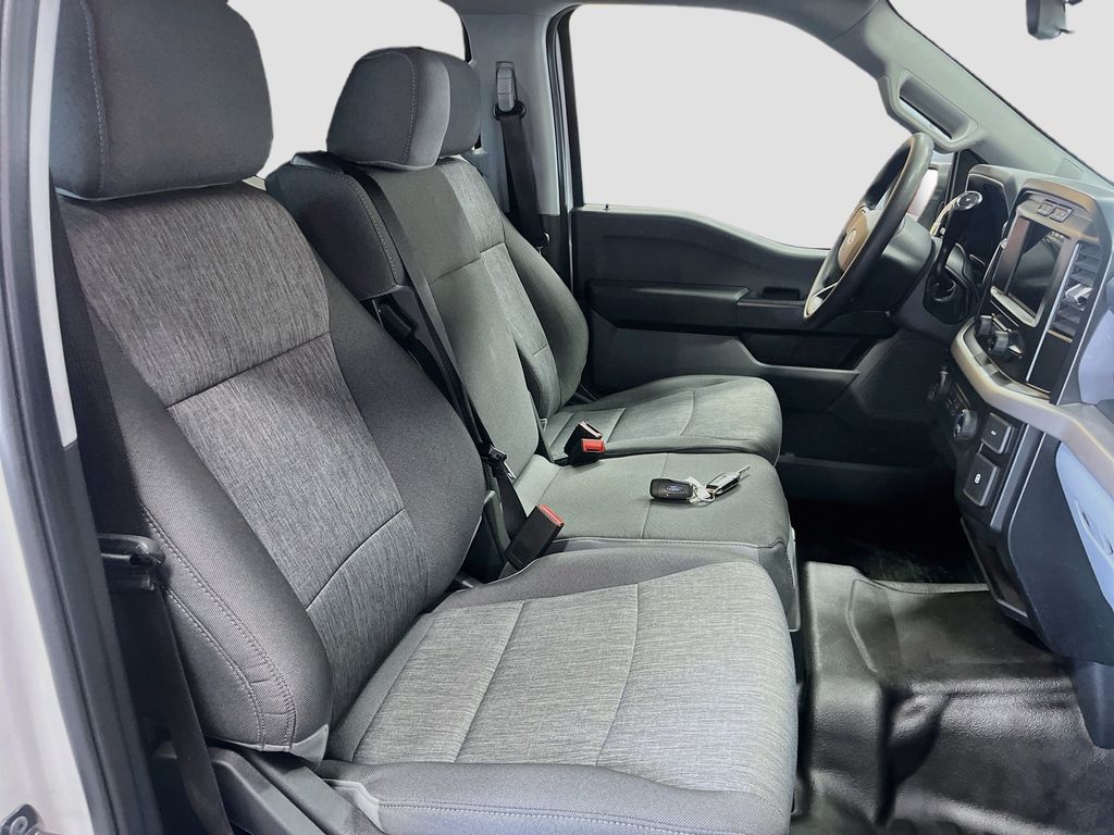 Used 2022 Oxford White Ford XL image 25