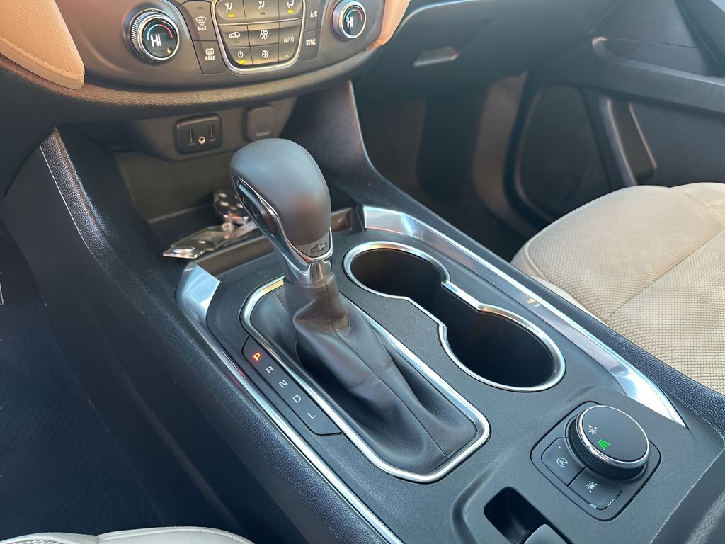 Used Car 2022 Chevrolet Traverse  Ls For Sale Under $25,000 In Austin, Texas