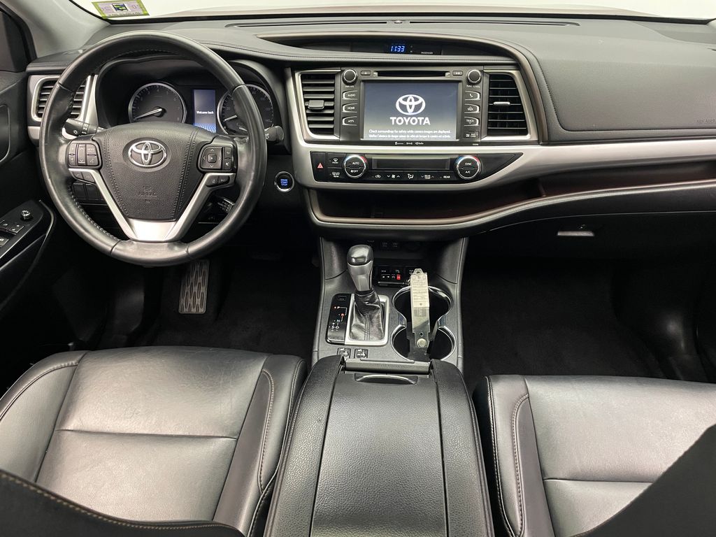 2019 Toyota Highlander XLE 19