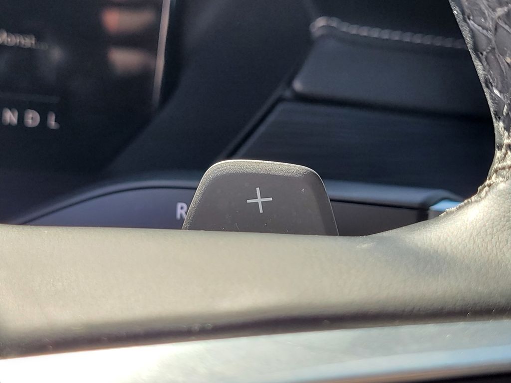 Used 2024 Black GMC Elevation image 27