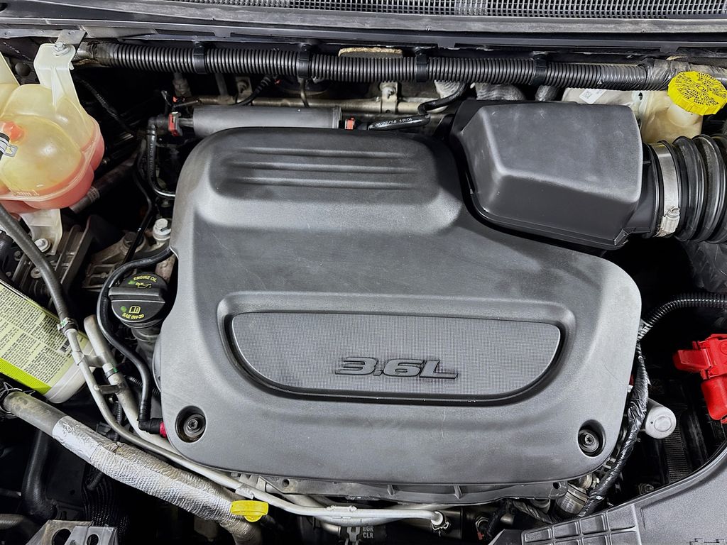 Used Car 2019 Chrysler Pacifica  Touring L Plus For Sale Under $20,000 In Austin, Texas