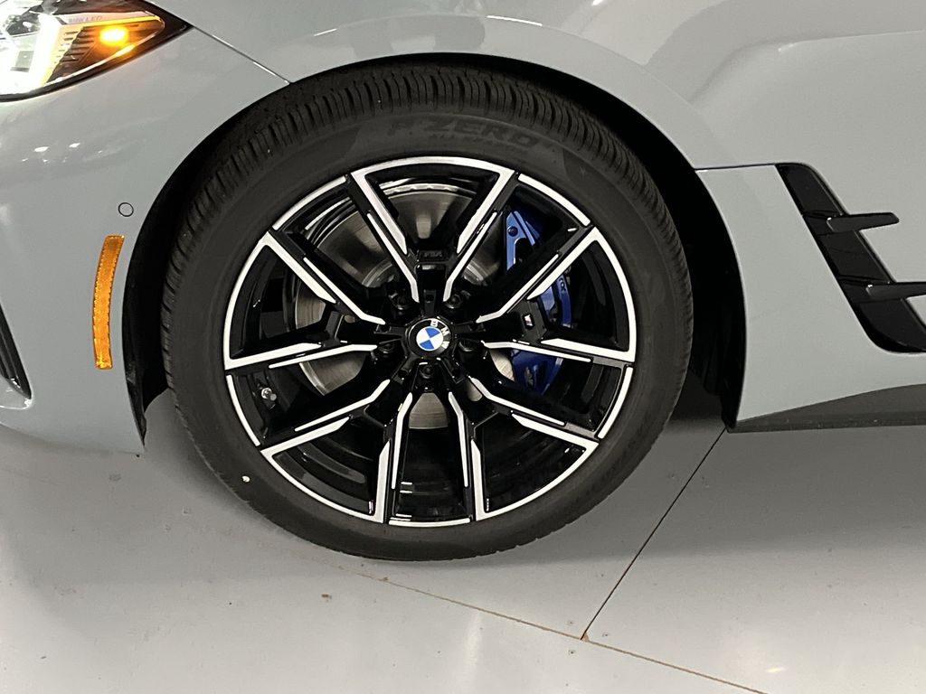 2025 BMW i4 xDrive40 10