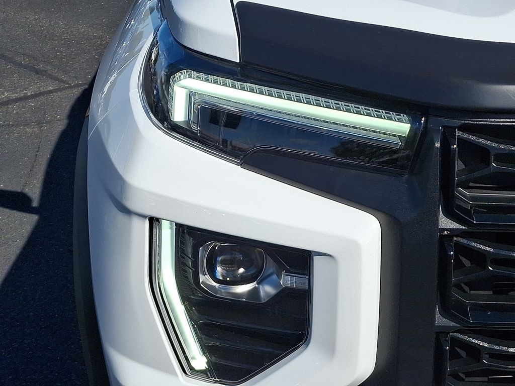 Thumbnail: 2023 GMC Canyon - 9