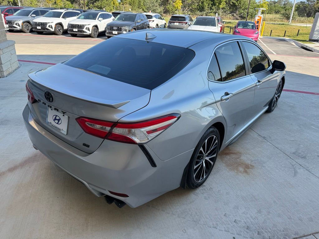Thumbnail: 2020 Toyota Camry - 5