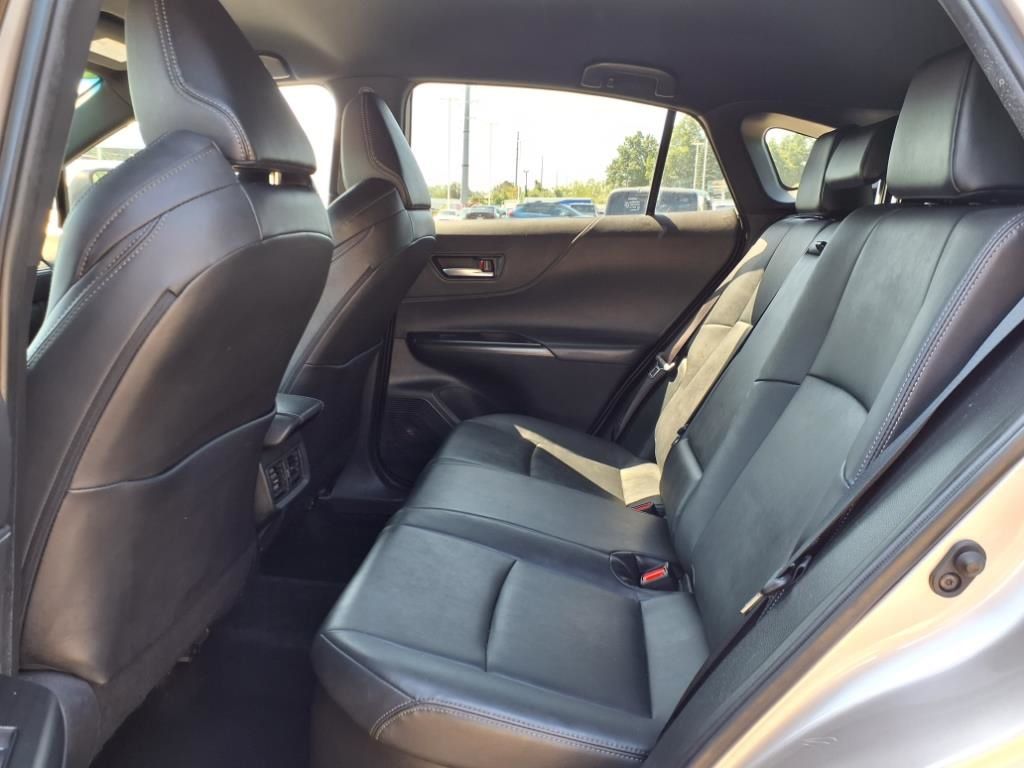 2024 Toyota Venza XLE photo 9