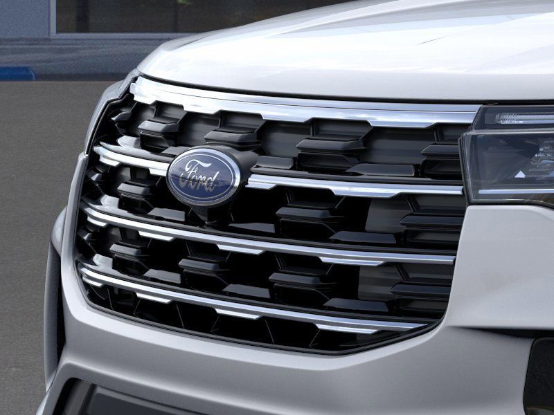 2025 Ford Explorer Active 17