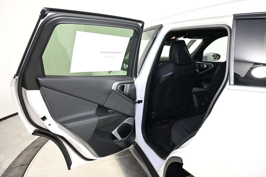 Thumbnail: 2026 BMW X3 - 23