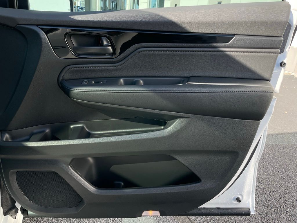 Thumbnail: 2025 Honda Odyssey - 31