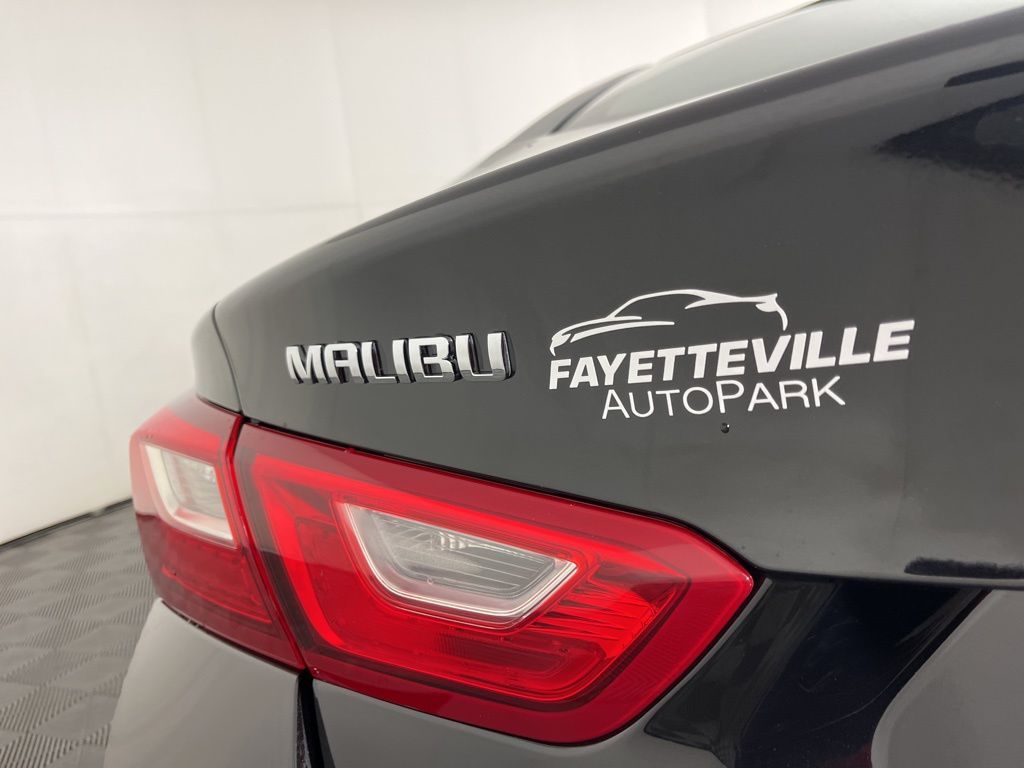 Thumbnail: 2025 Chevrolet Malibu - 3