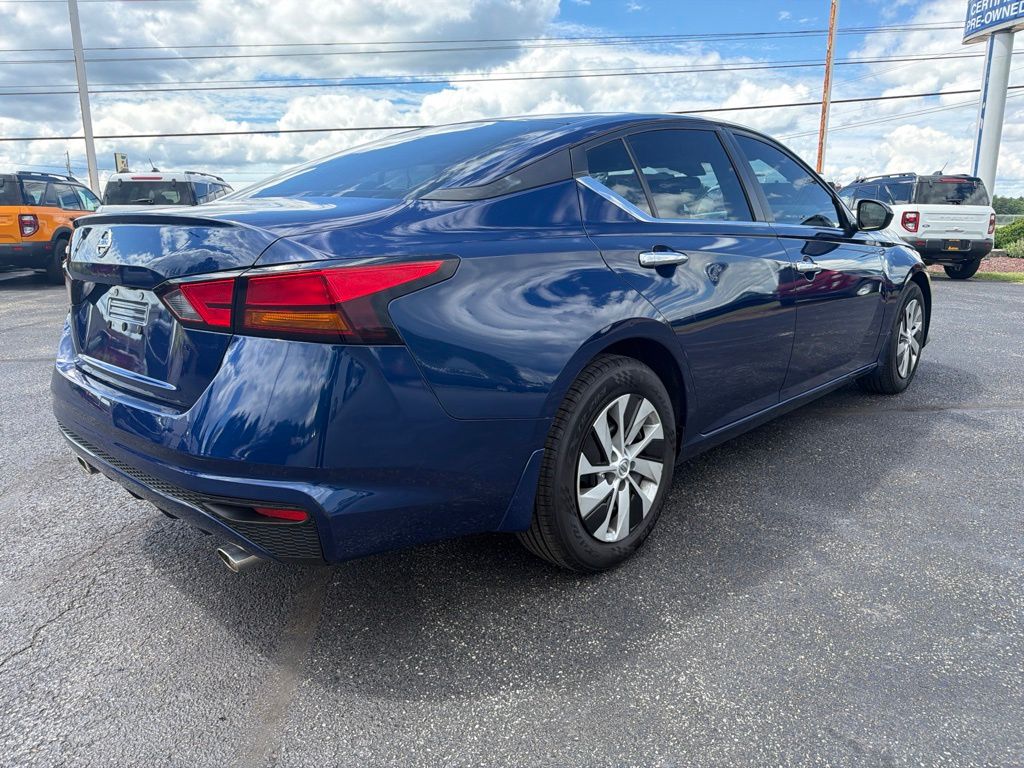 2021 Nissan Altima 2.5 S Blue at Bob Ruth Ford