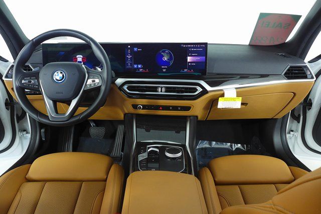 2023 BMW 3 Series 330e iPerformance 23