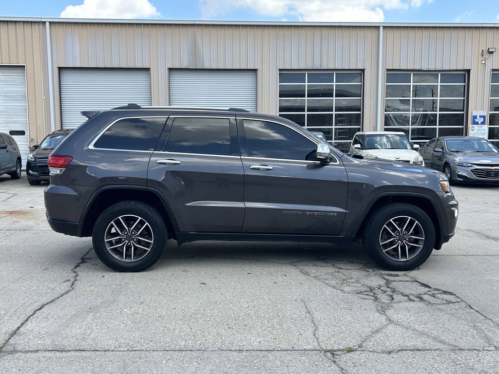 2021 Jeep Grand Cherokee Limited Gray at DeMontrond Auto Country