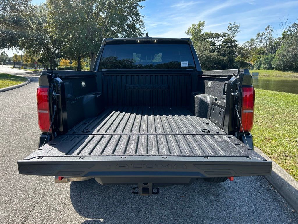 Thumbnail: 2024 Toyota Tacoma - 10
