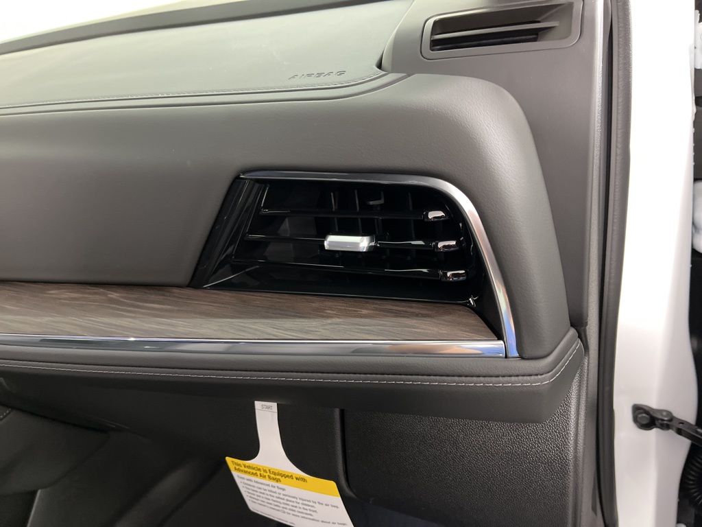 Thumbnail: 2025 Chevrolet Suburban - 10