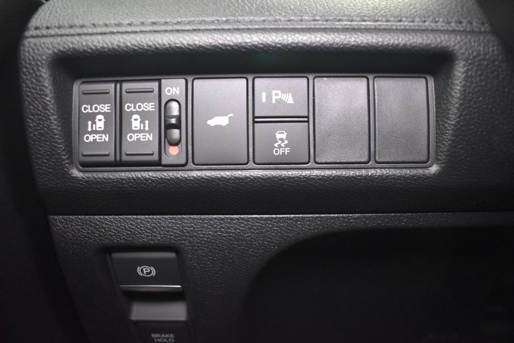 Thumbnail: 2026 Honda Odyssey - 14