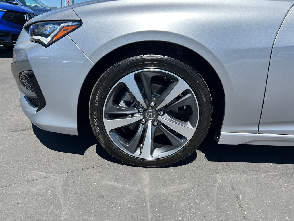 Thumbnail: 2025 Acura TLX - 5