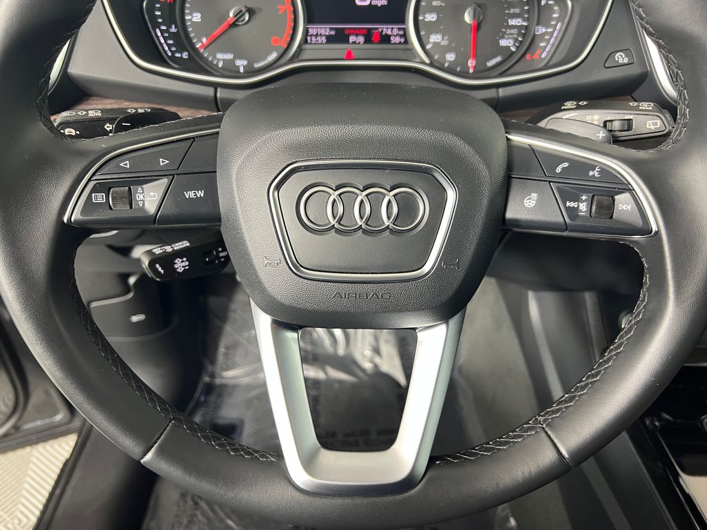 Thumbnail: 2023 Audi Q5 - 17