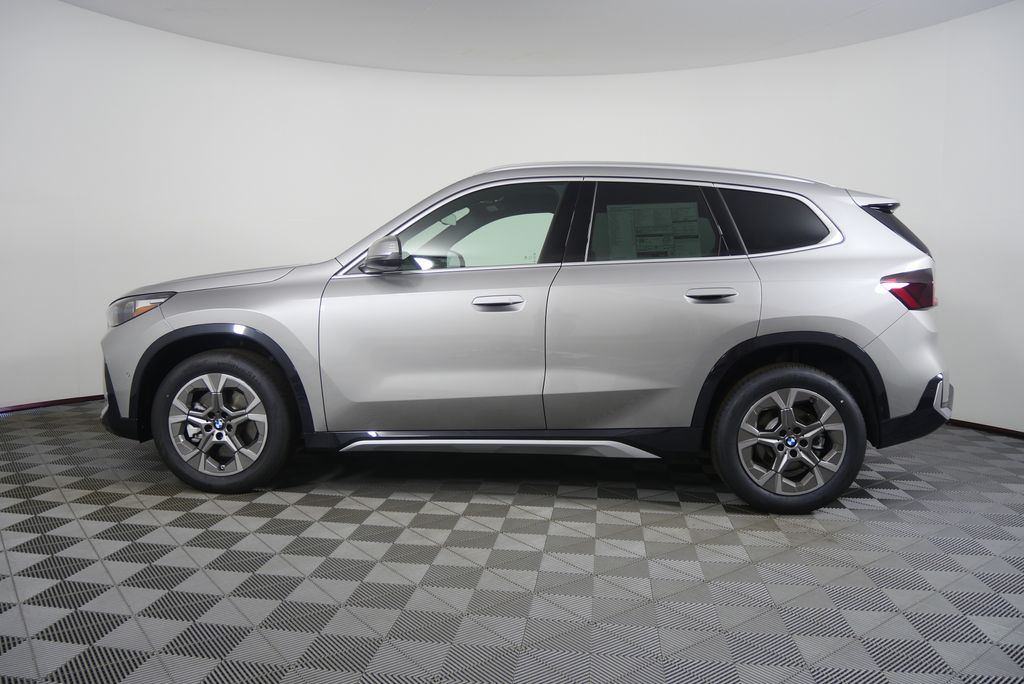 Thumbnail: 2026 BMW X1 - 6