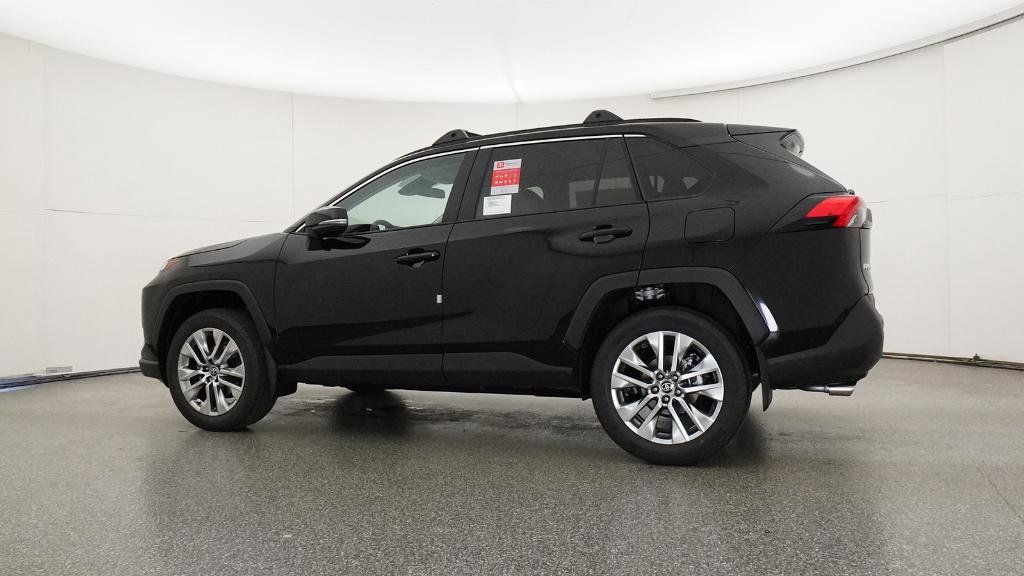 Thumbnail: 2025 Toyota RAV4 - 17