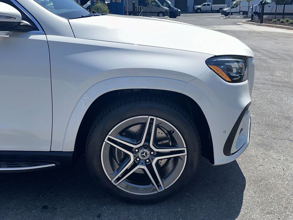 2025 Mercedes-Benz GLS GLS 450 13